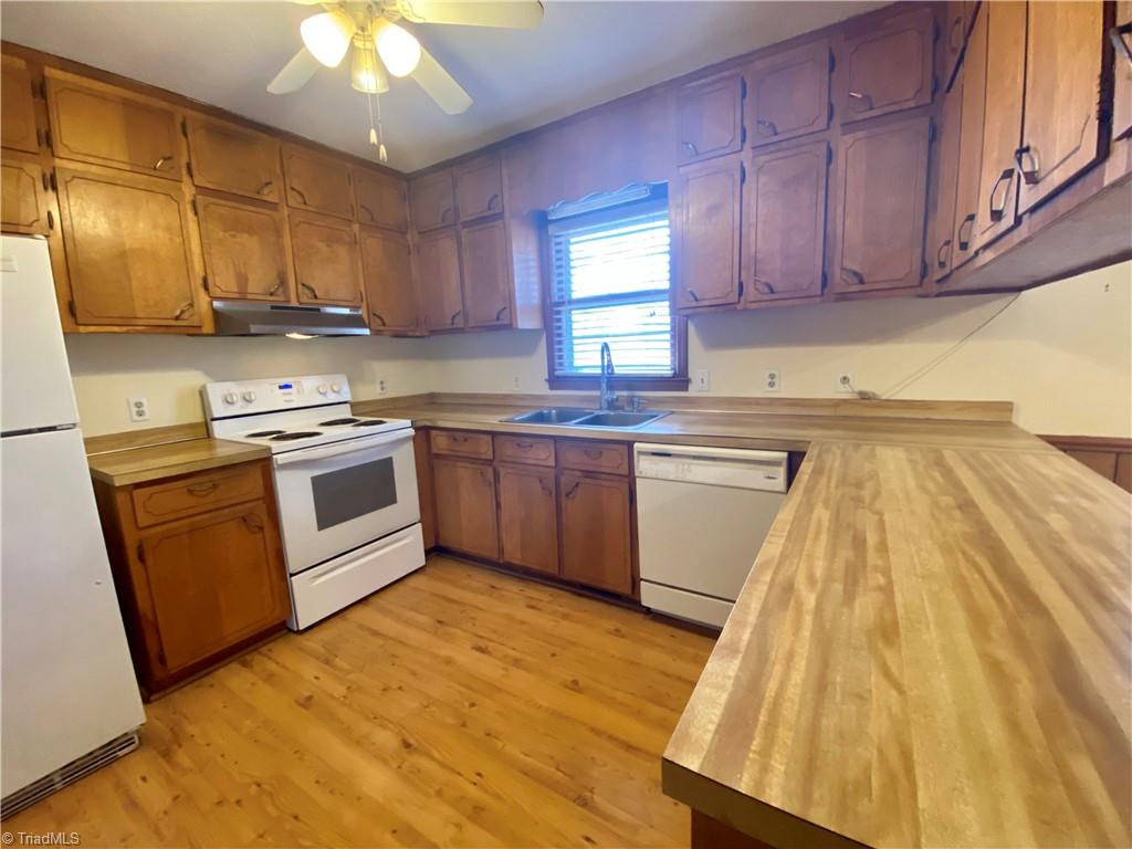 6551 Hunt Road Pleasant Garden, NC 27313 - Photo 10 of 32 Gallery Image 10