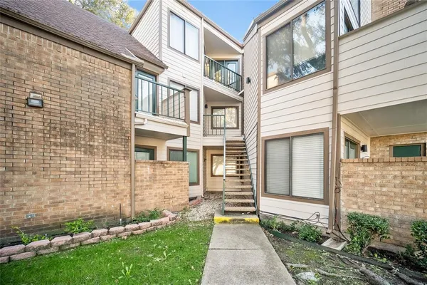 $900 | 2314 Bamboo Drive, Unit I304, Arlington, TX 76006