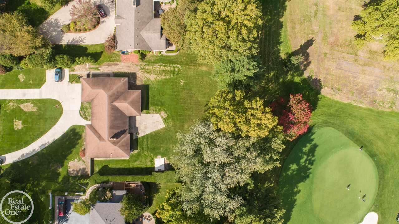 324 Moross Road Grosse Pointe, MI 48236 - Photo 3 of 47 50026288-2.JPG