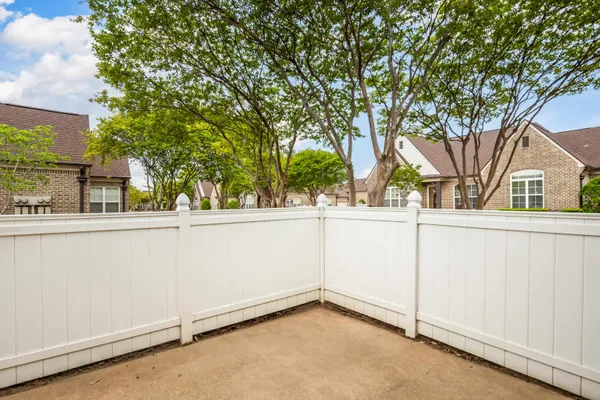 $415,000 | 1369 Calumet Farms Drive, Unit 22, Collierville, TN 38017