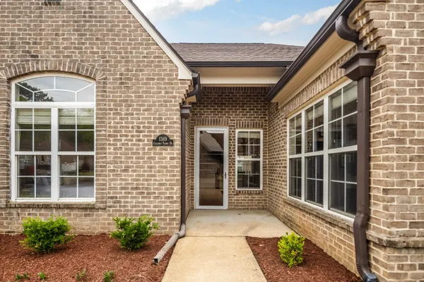 $415,000 | 1369 Calumet Farms Drive, Unit 22, Collierville, TN 38017