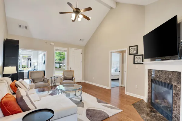 $415,000 | 1369 Calumet Farms Drive, Unit 22, Collierville, TN 38017