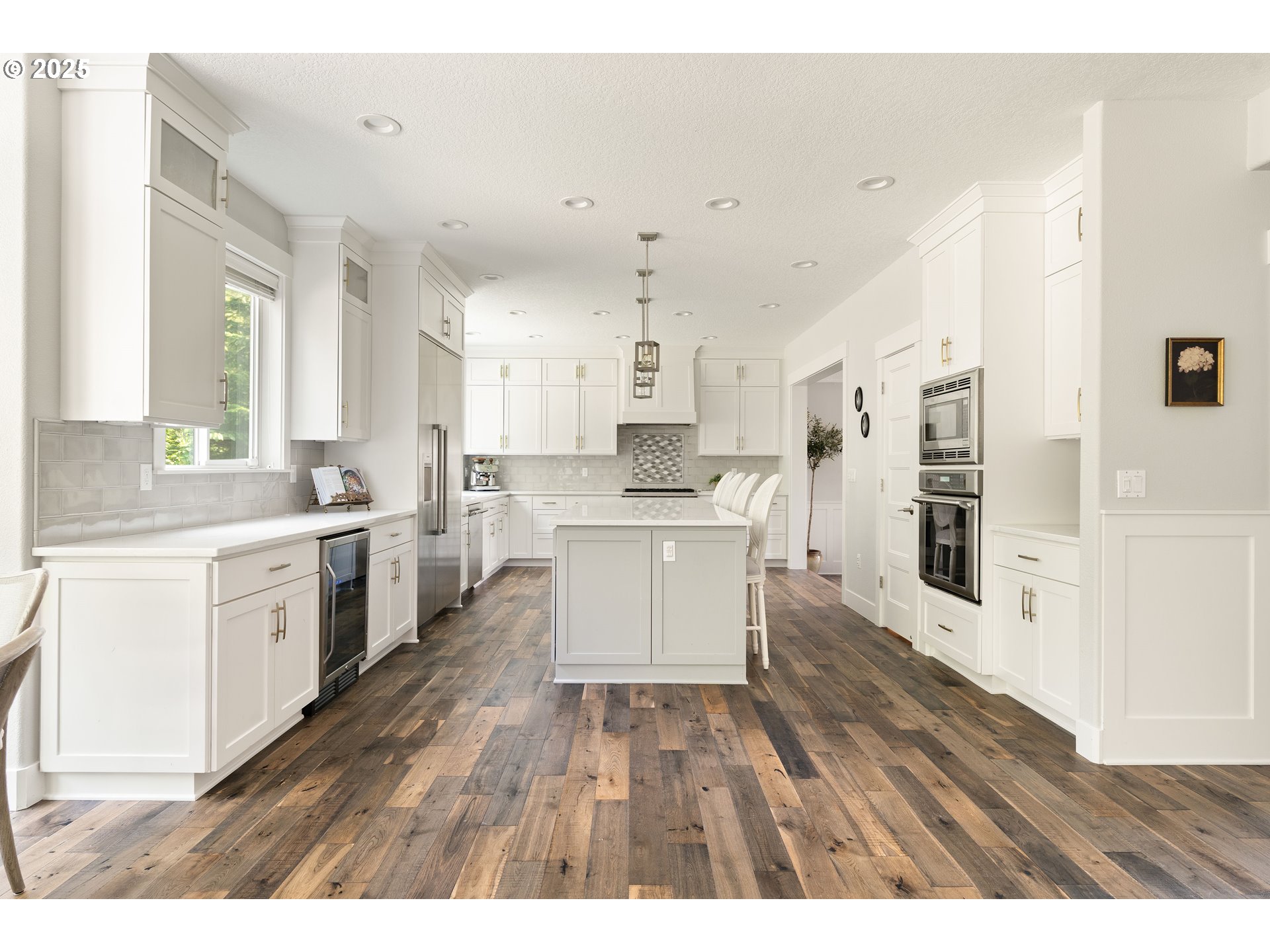 1314 Northwest Abernethy Road Portland, OR 97229 - Photo 11 of 46 Gallery Image 11
