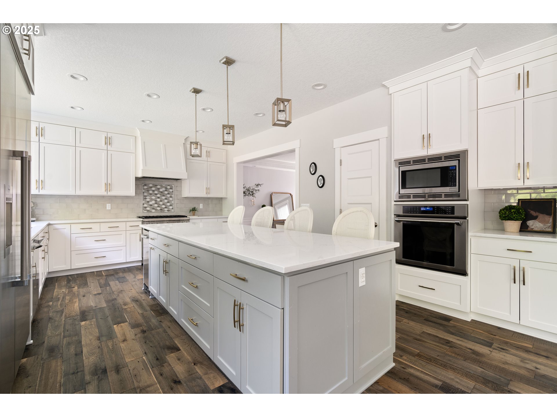 1314 Northwest Abernethy Road Portland, OR 97229 - Photo 15 of 46 Gallery Image 15