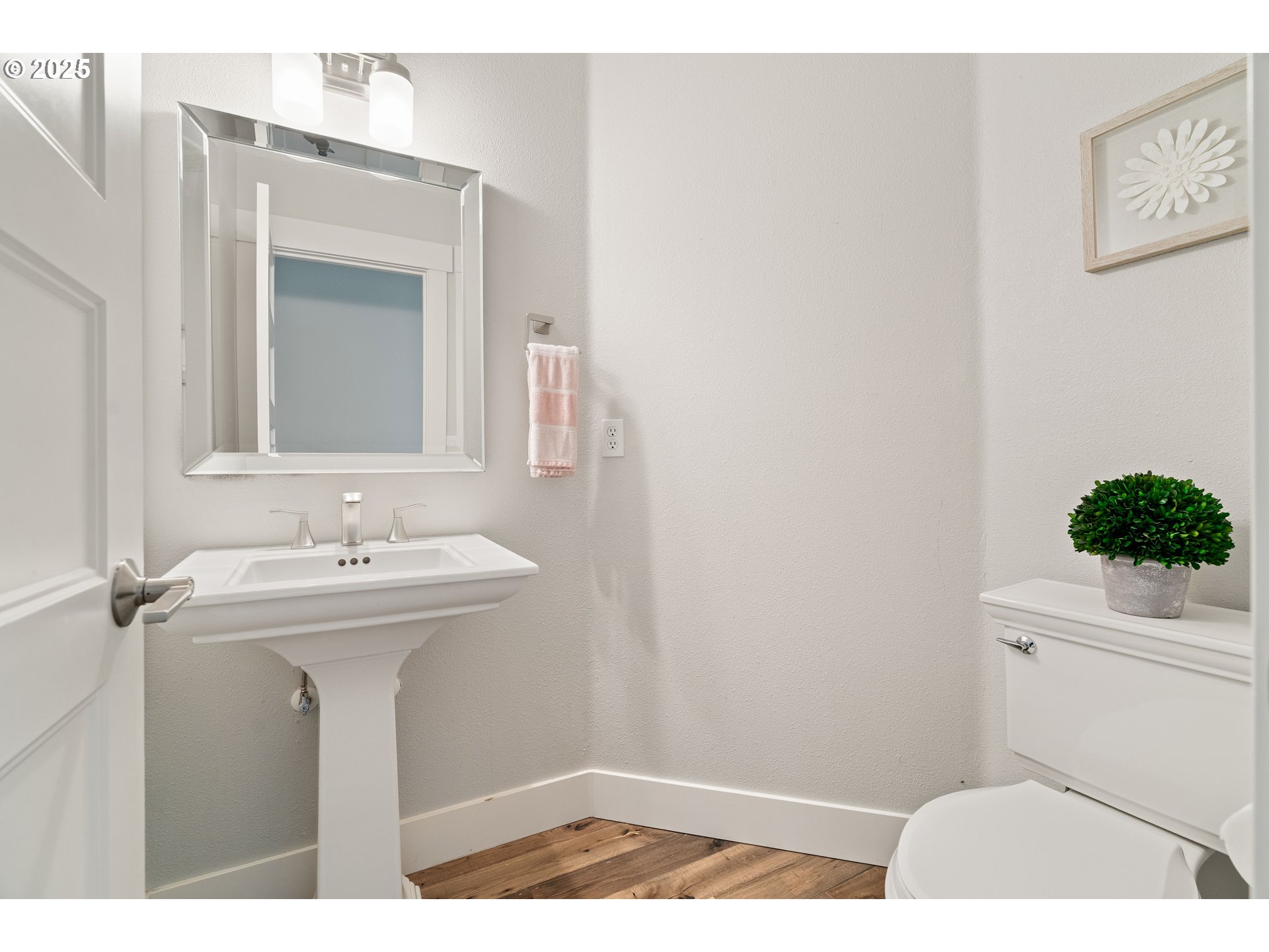 1314 Northwest Abernethy Road Portland, OR 97229 - Photo 24 of 46 Gallery Image 24