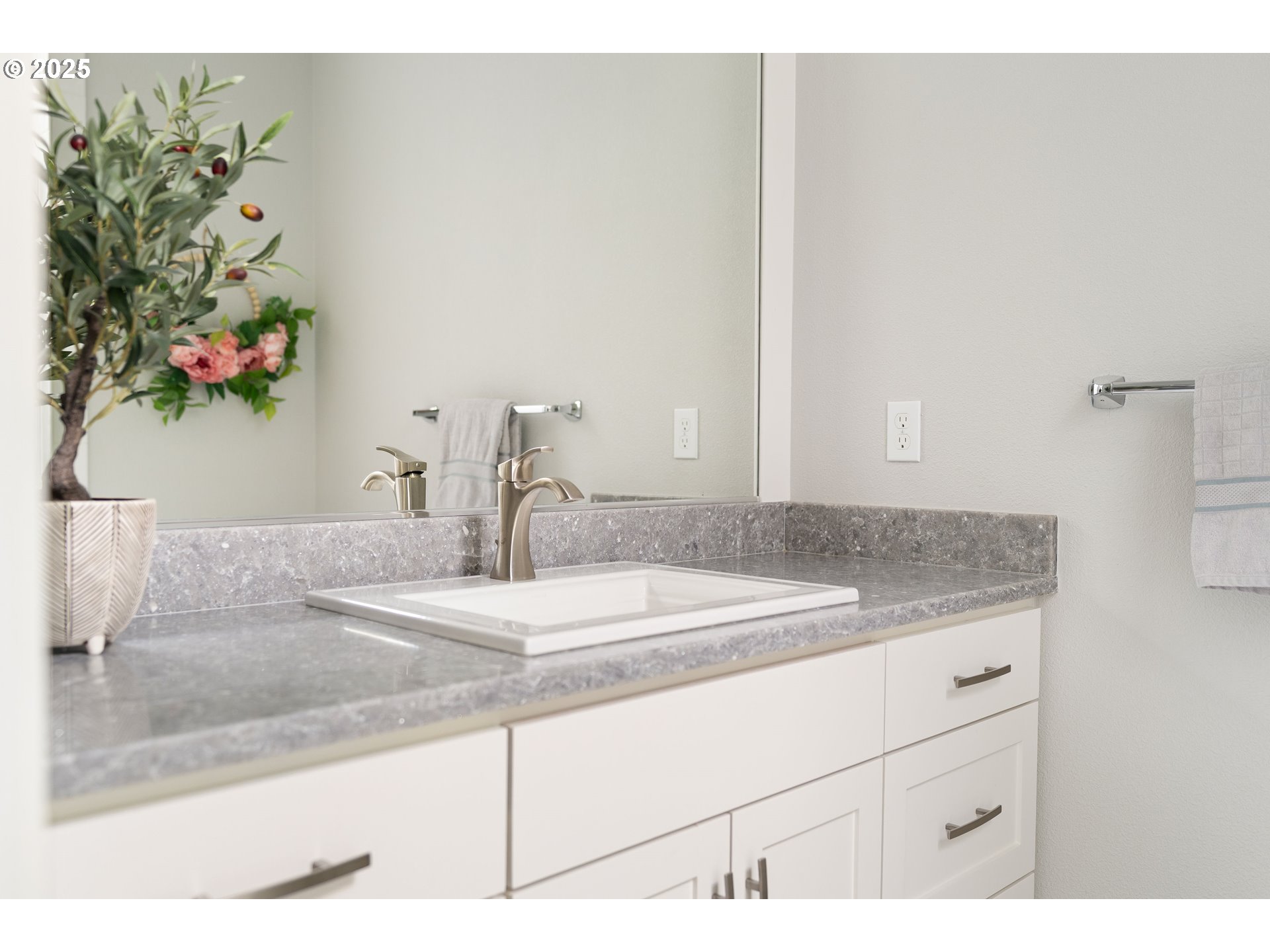 1314 Northwest Abernethy Road Portland, OR 97229 - Photo 35 of 46 Gallery Image 35