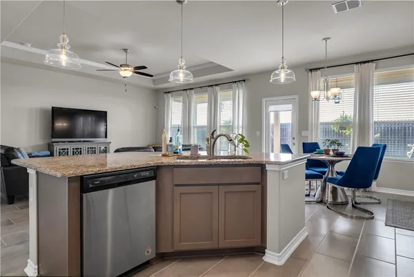 $326,900 | 1033 Ocean Breeze, Portland, TX 78374