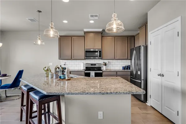 $326,900 | 1033 Ocean Breeze, Portland, TX 78374