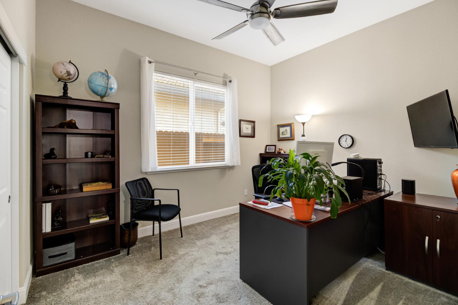 1101 Marichal Way Galt, CA 95632 - Photo 40 of 54