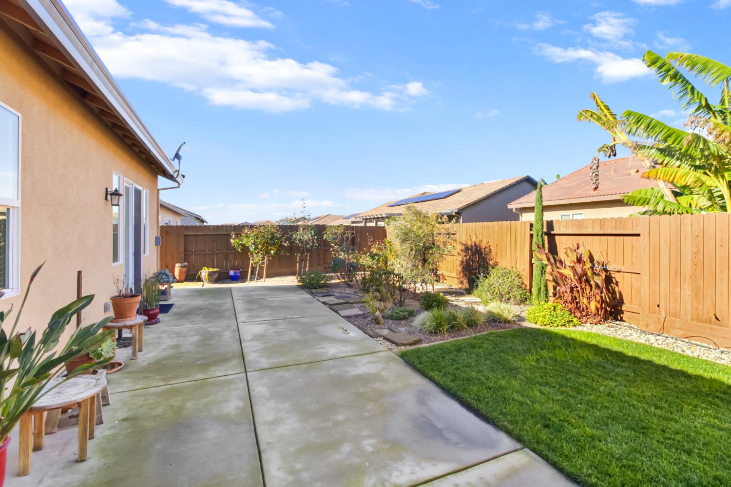 1101 Marichal Way Galt, CA 95632 - Photo 46 of 54