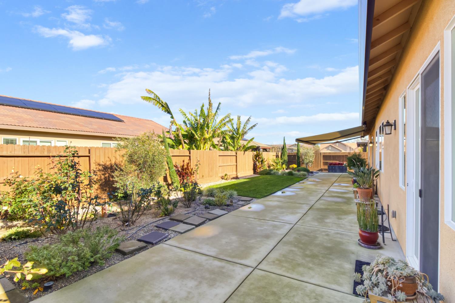 1101 Marichal Way Galt, CA 95632 - Photo 48 of 54