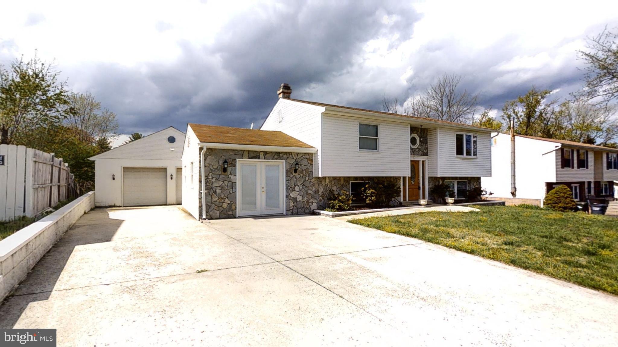 113 North Garfield Road Sterling, VA 20164 - Photo 4 of 64 Gallery Image 4