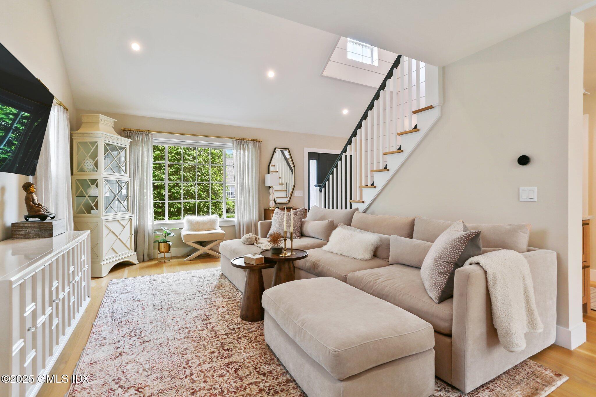 1 Shore Road, Unit 14 Stamford, CT 06902 - Photo 4 of 28 6-web-or-mls-1-shore-rd-unit-14