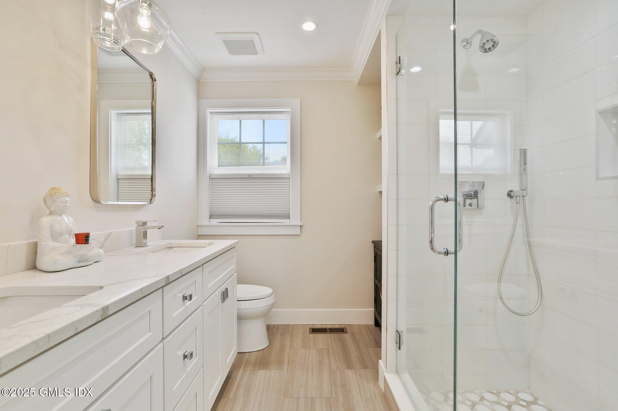 1 Shore Road, Unit 14 Stamford, CT 06902 - Photo 9 of 28 16-web-or-mls-1-shore-rd-unit-14