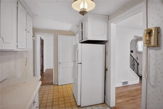 $199,899 | 822 Harden Drive, Pittsburgh, PA 15229