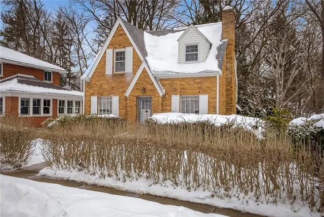 $199,899 | 822 Harden Drive, Pittsburgh, PA 15229