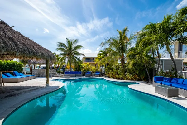 $2,999,999 | 900 101st Street, Marathon, FL 33050