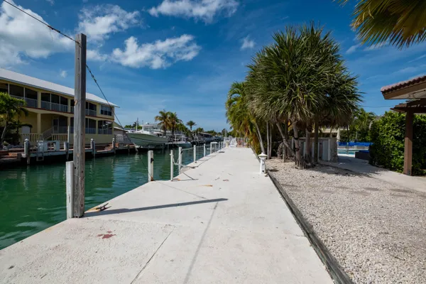 $2,999,999 | 900 101st Street, Marathon, FL 33050