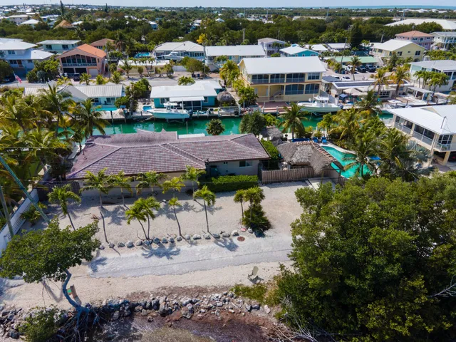 $3,050,000 | 900 101st Street, Marathon, FL 33050