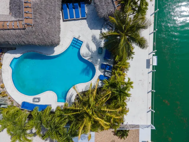 $3,050,000 | 900 101st Street, Marathon, FL 33050