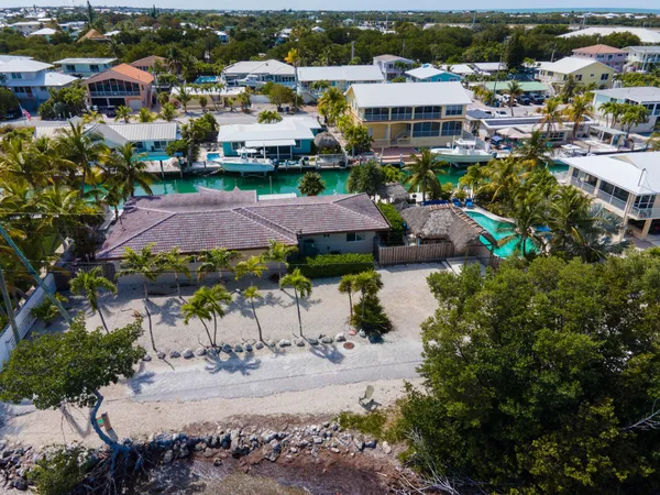 $2,999,999 | 900 101st Street, Marathon, FL 33050