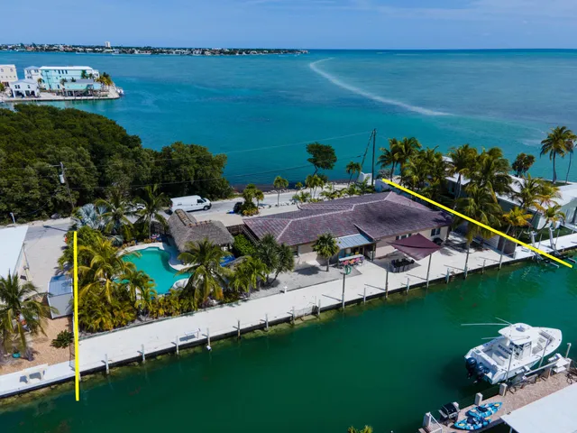 $3,050,000 | 900 101st Street, Marathon, FL 33050