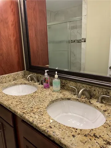 $2,500 | 2221 Deerlick Lane, Harvey, LA 70058