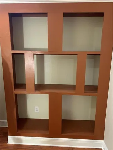 $2,500 | 2221 Deerlick Lane, Harvey, LA 70058