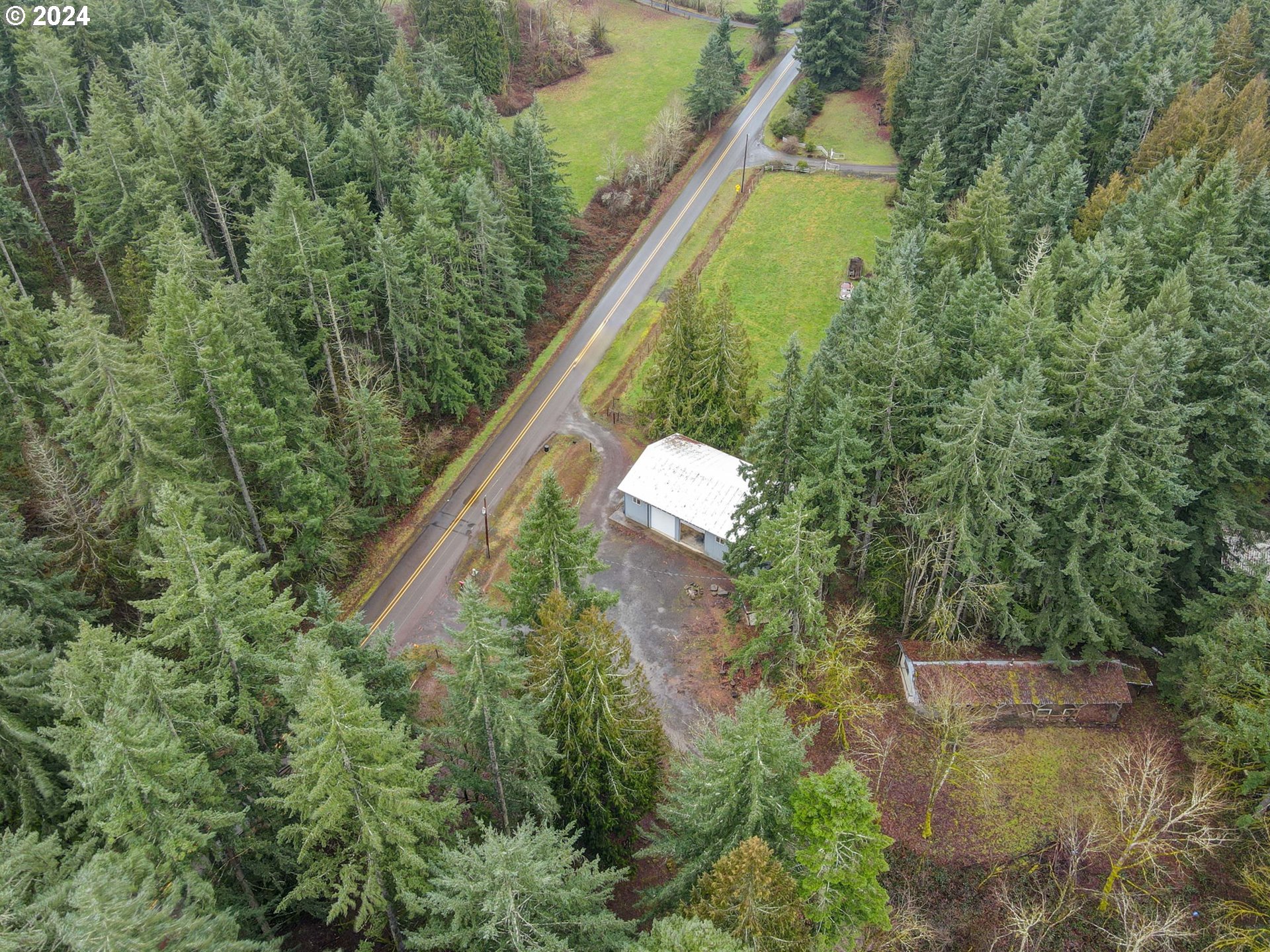 15871 South Howards Mill Road Mulino, OR 97042 - Photo 3 of 39 Gallery Image 3