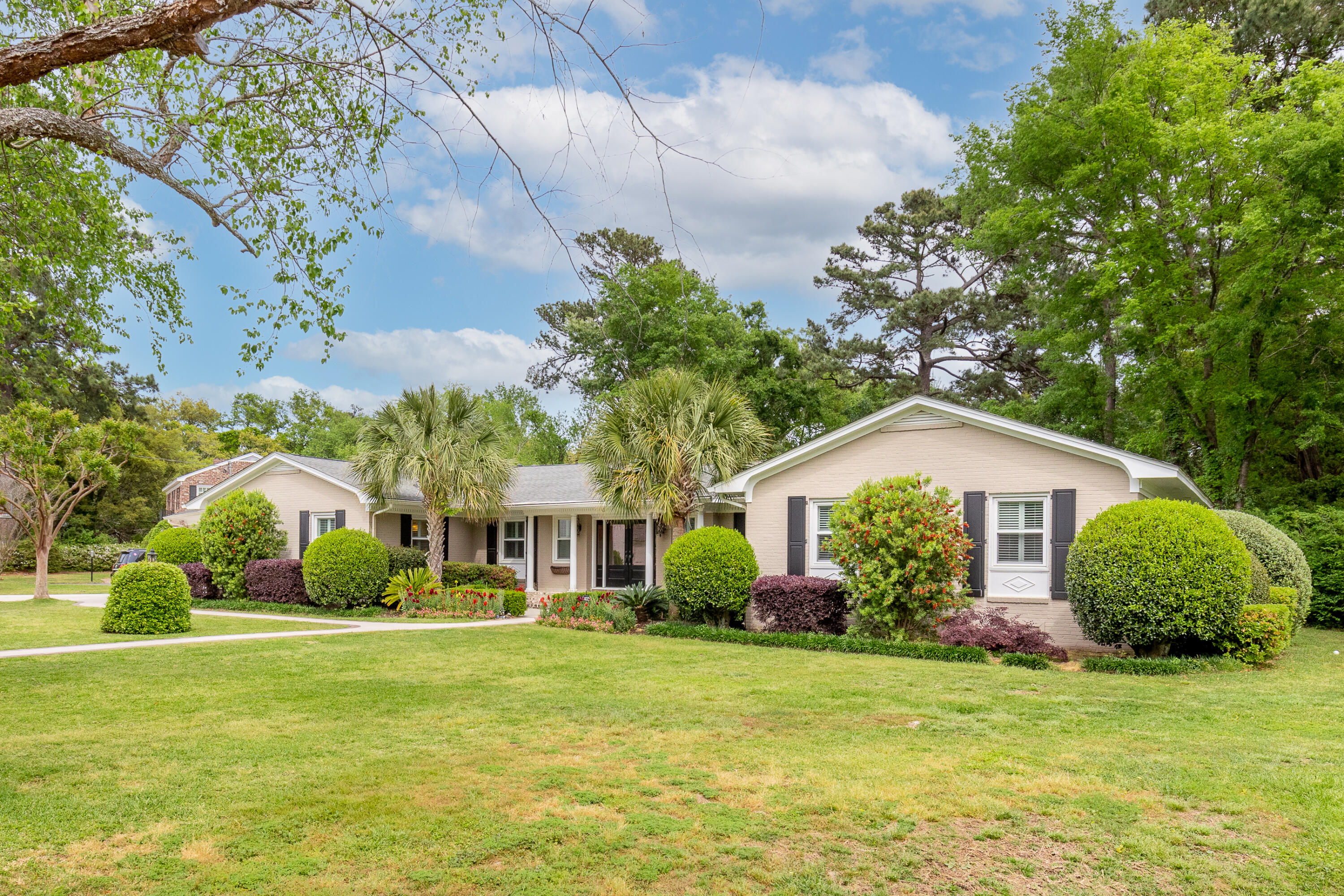 1402 Burningtree Road Charleston, SC 29412 - Photo 1 of 33 1402 Burningtree Road