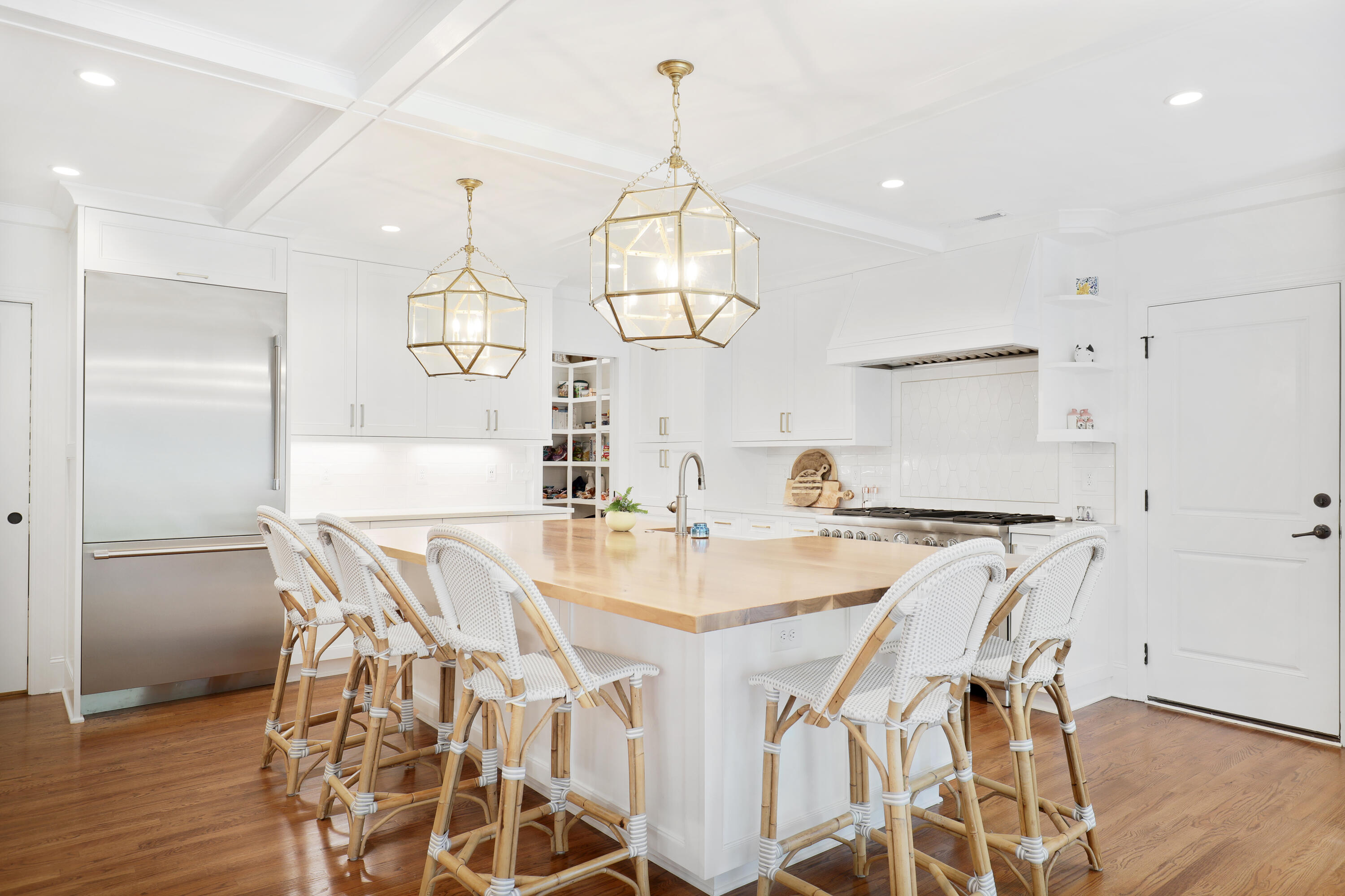 1402 Burningtree Road Charleston, SC 29412 - Photo 11 of 33 Kitchen