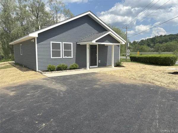 $2,500 | 6 Sharon Station Road, Amenia, NY 12501