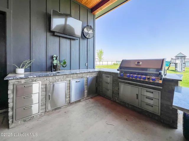 $769,000 | 11505 East F M 2150, Slaton, TX 79364