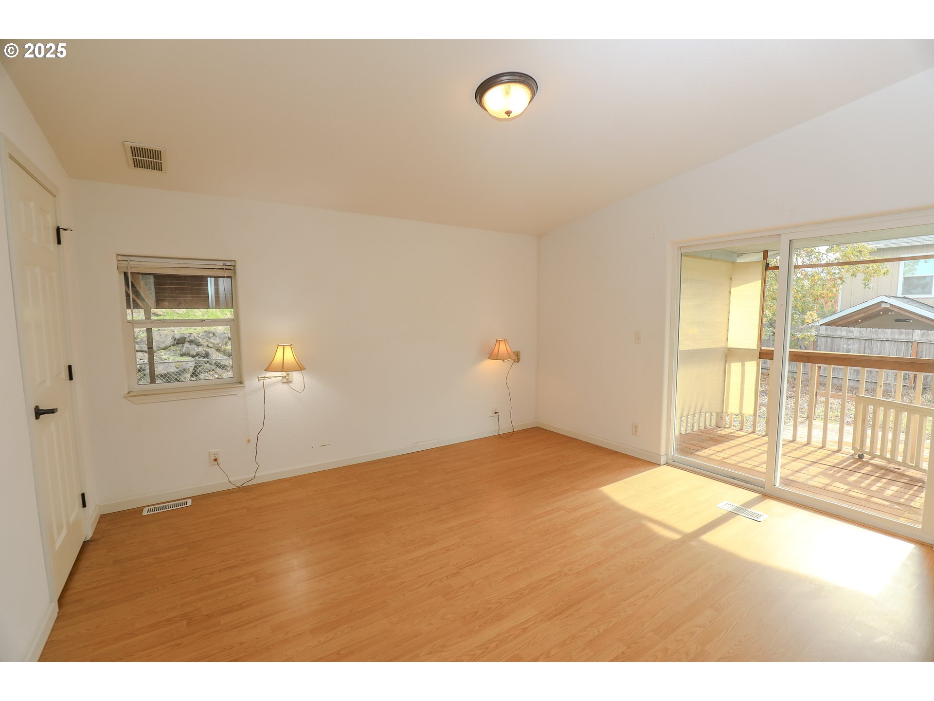 173 North Main Street Winston, OR 97496 - Photo 19 of 45 a view of an empty room and window