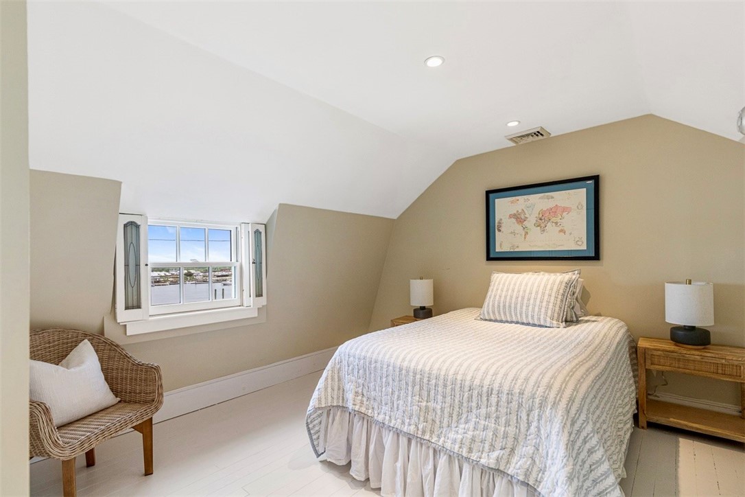 81 Mathewson Road Barrington, RI 02806 - Photo 38 of 49