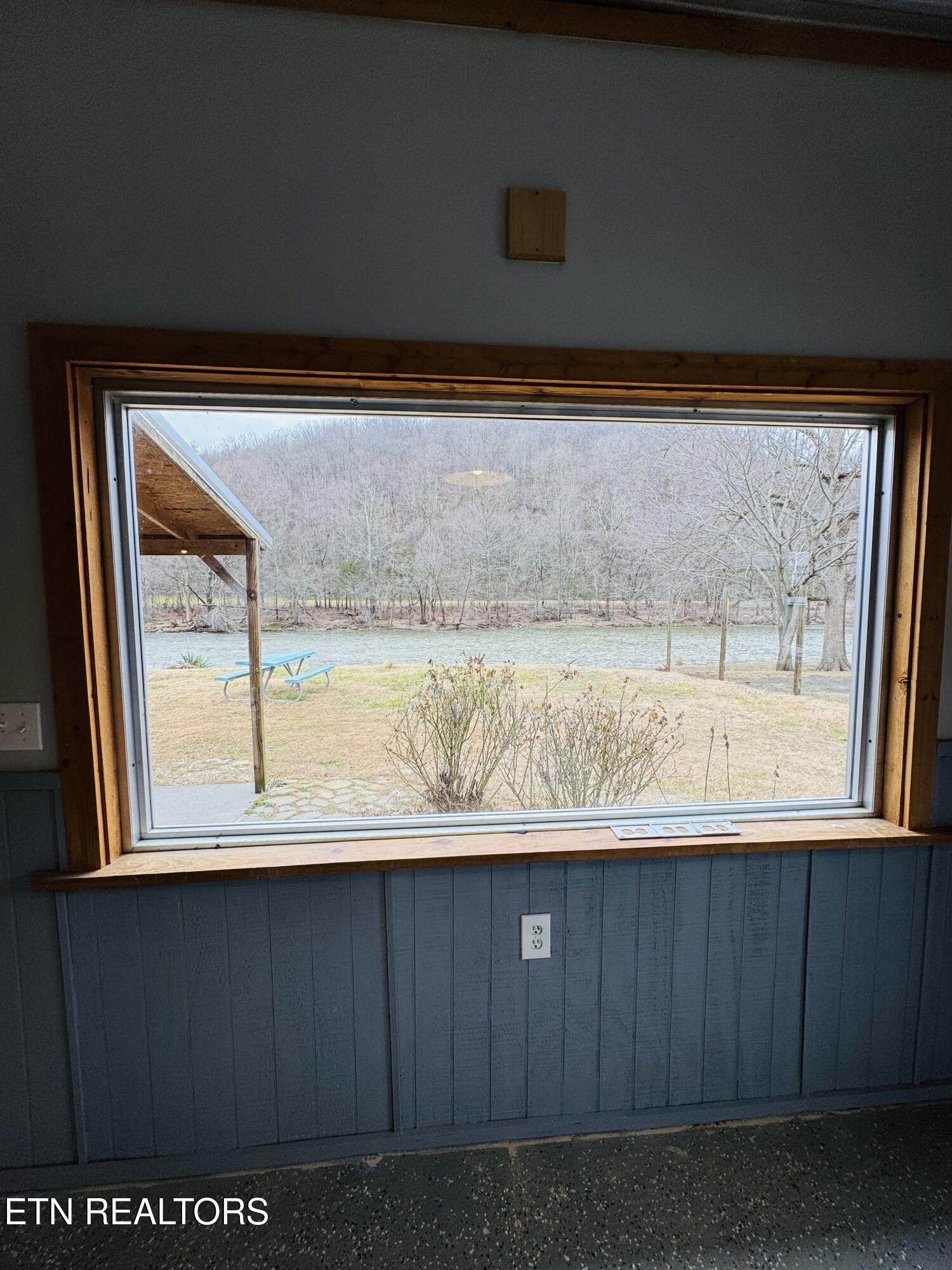 2267 Hartford Road Cosby, TN 37722 - Photo 3 of 11 Living Room View
