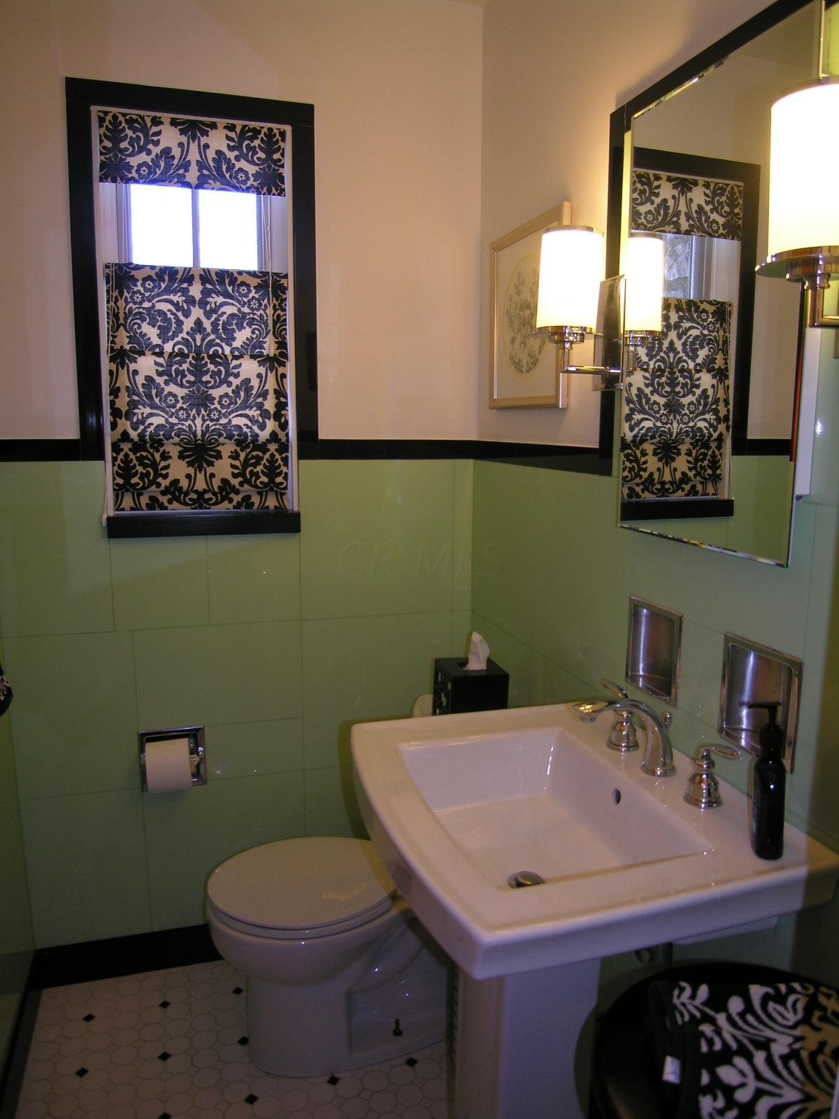 2417 Brixton Road Upper Arlington, OH 43221 - Photo 19 of 25