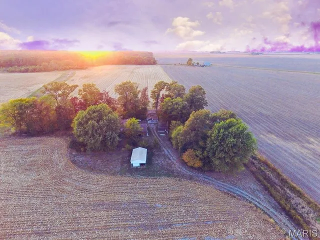 $85,000 | 12497 Palm Tree Road, Hoyleton, IL 62803