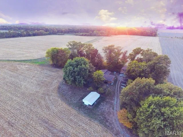 $85,000 | 12497 Palm Tree Road, Hoyleton, IL 62803