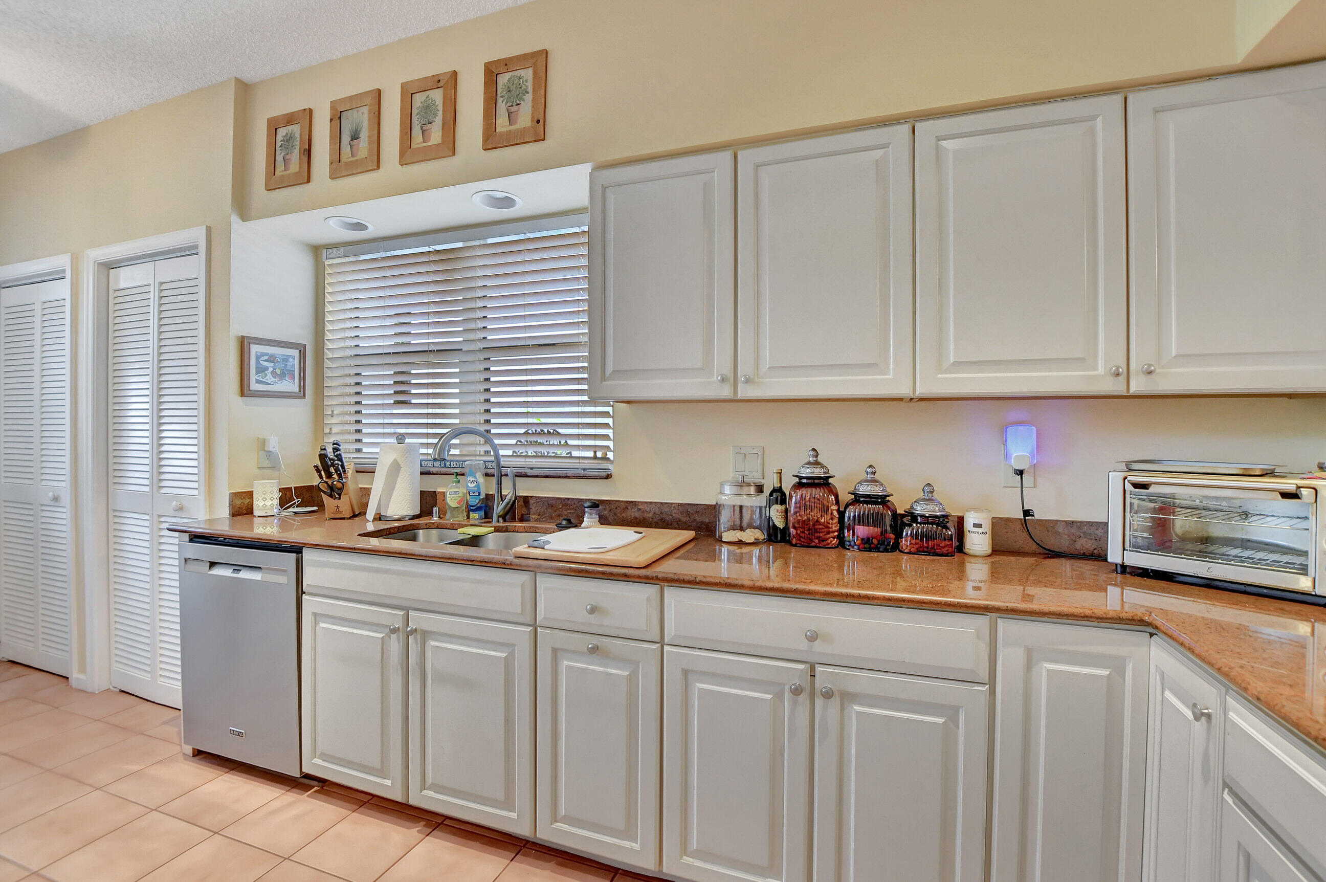 2201 Northwest 53rd Street Boca Raton, FL 33496 - Photo 15 of 26 14_dsc_0206