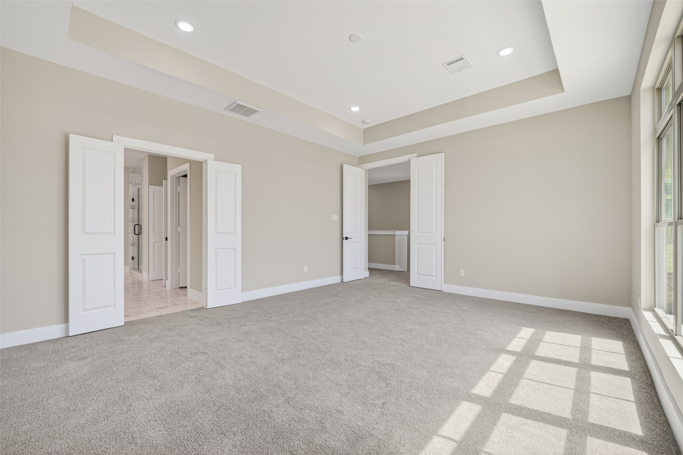 4902 Wunder Way Houston, TX 77069 - Photo 18 of 41 a view of an empty room