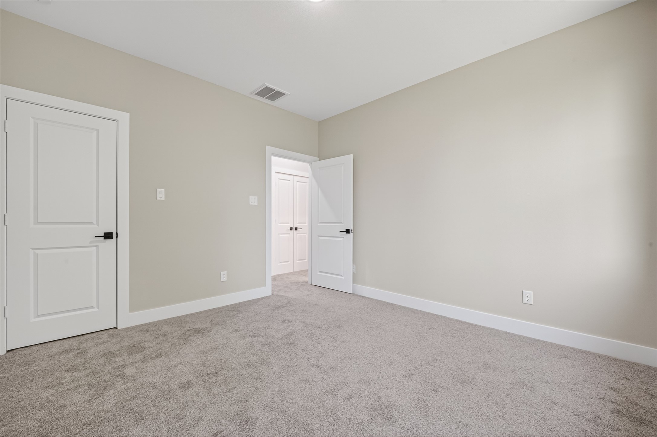 4902 Wunder Way Houston, TX 77069 - Photo 27 of 41 a view of an empty room