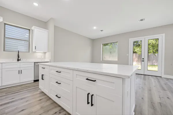 $348,500 | 4902 Wunder Way, Houston, TX 77069