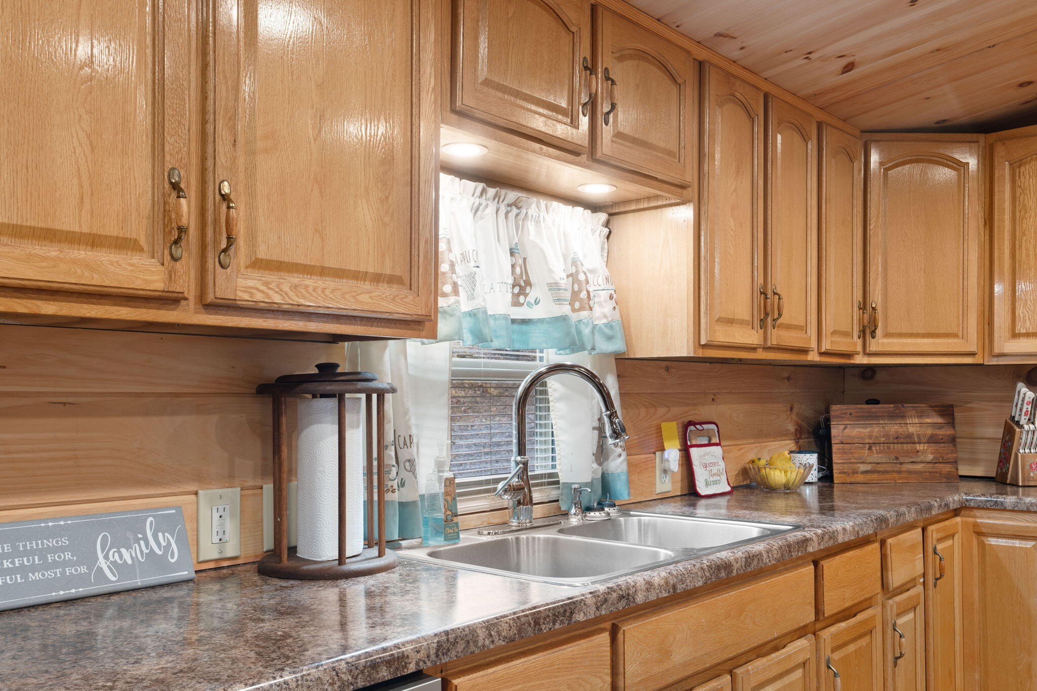 129 Farris Road Cleveland, TN 37323 - Photo 9 of 26 a kitchen with stainless steel appliances granite countertop a sink a stove and cabinets