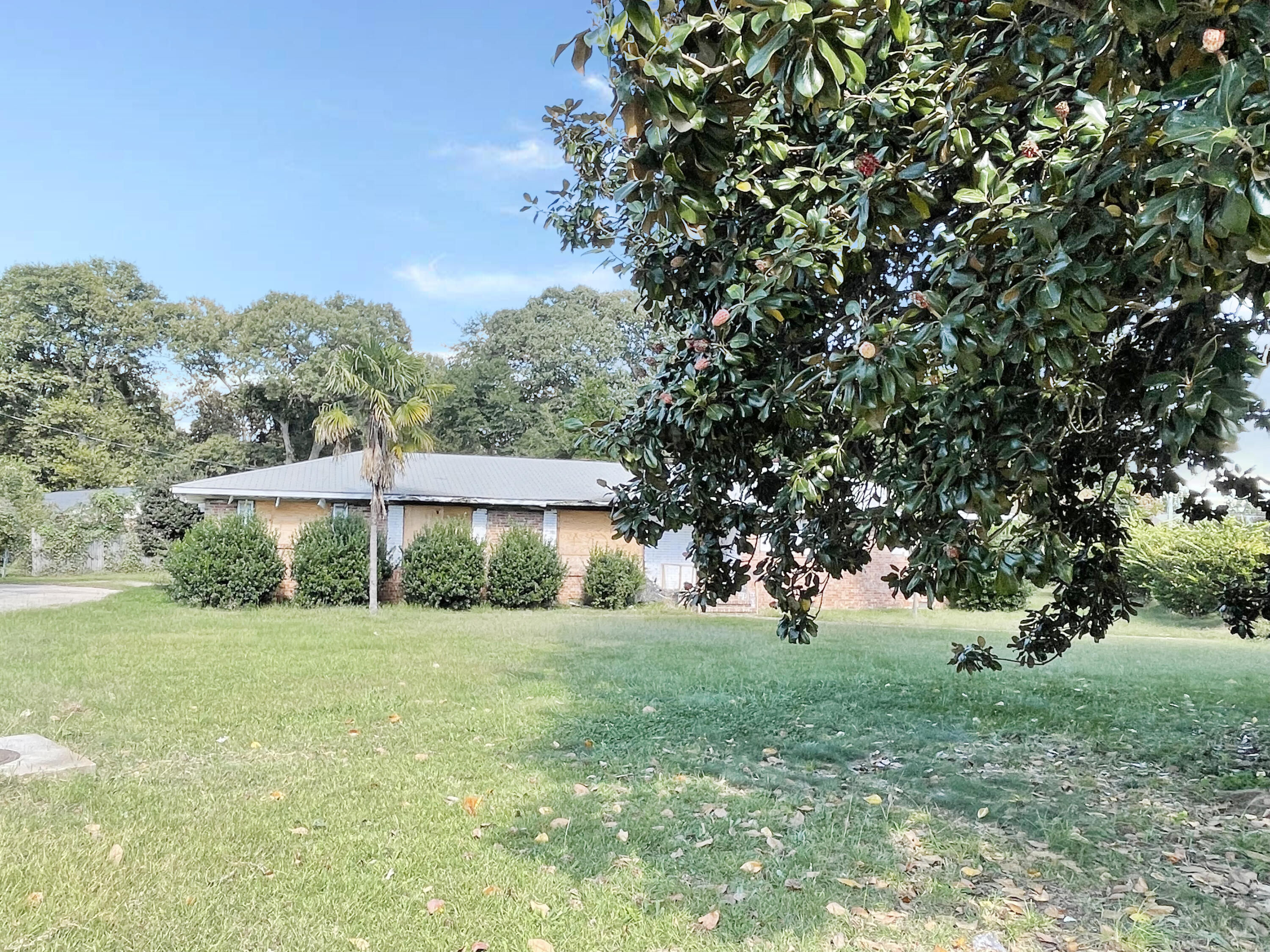 327 East Pine Log Road Aiken, SC 29803 - Photo 2 of 19