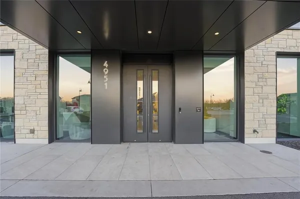 $1,790,000 | 4951 West 134th Street, Unit 204, Leawood, KS 66224