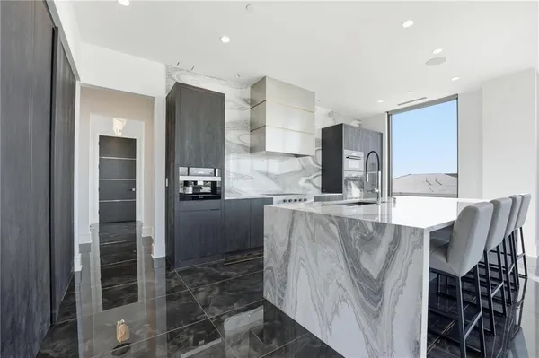 $1,790,000 | 4951 West 134th Street, Unit 204, Leawood, KS 66224