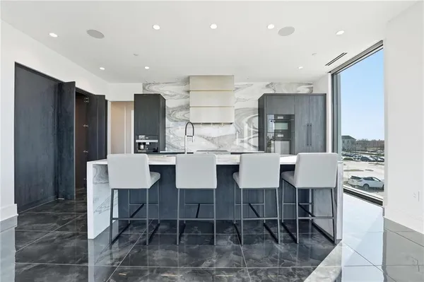 $1,790,000 | 4951 West 134th Street, Unit 204, Leawood, KS 66224