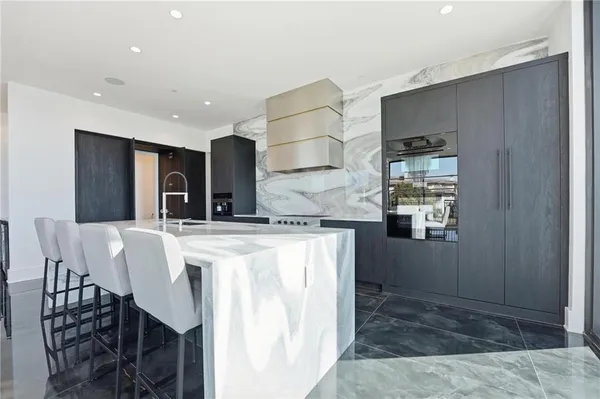 $1,790,000 | 4951 West 134th Street, Unit 204, Leawood, KS 66224