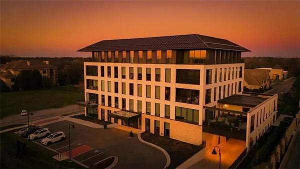 $1,790,000 | 4951 West 134th Street, Unit 204, Leawood, KS 66224